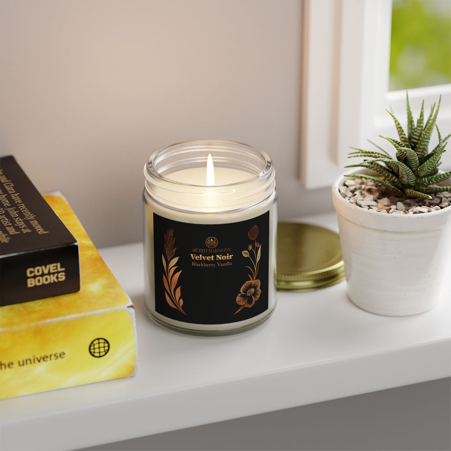 Velvet Noir Blackberry Vanilla - Scented Candle - (4oz, 9oz)